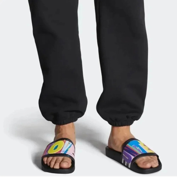 Adidas Men Adilette Pride Slide Sandals Black New With Tags - Picture 1 of 12